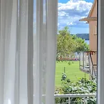 Sebastian Apartment *