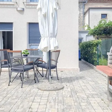 Apartman Sebastian *